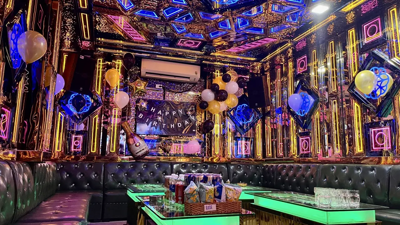 KARAOKE MAI PHƯƠNG